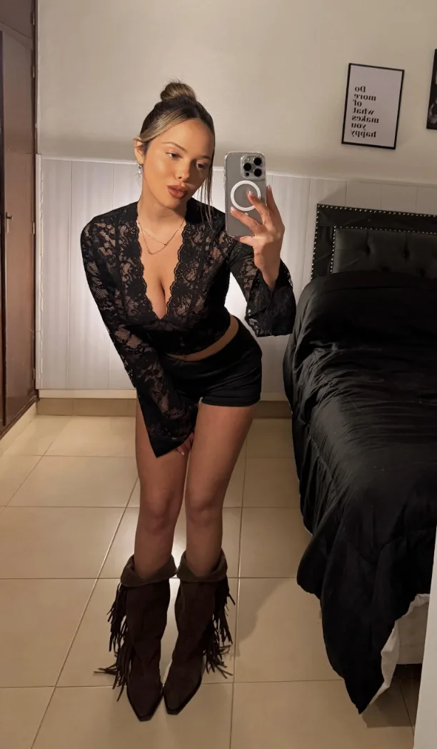 Özge Sultanbeyli Escort Bayan